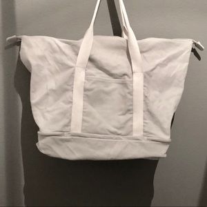 Lo & Sons Classic Catalina Weekender Tote